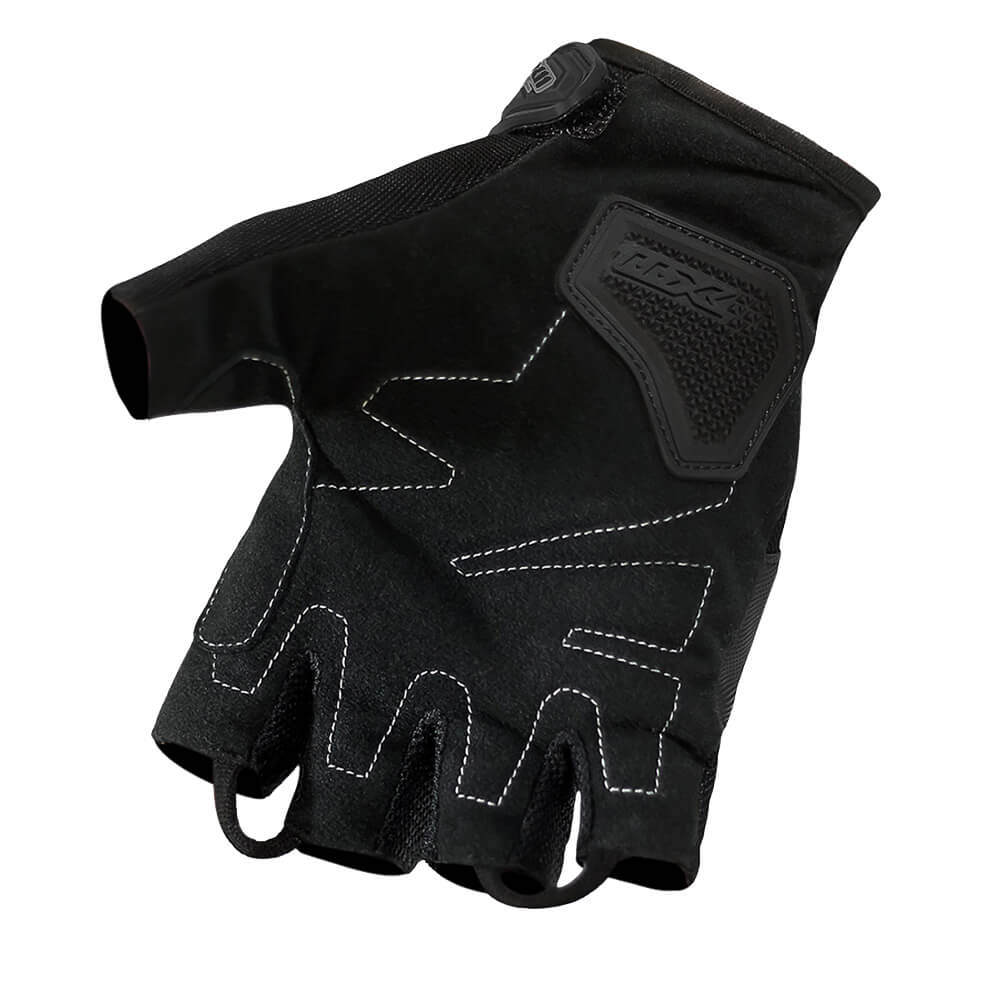 LUVA X11 BLACKOUT 2 MEIO DEDO MASCULINA – Preta - Image 3