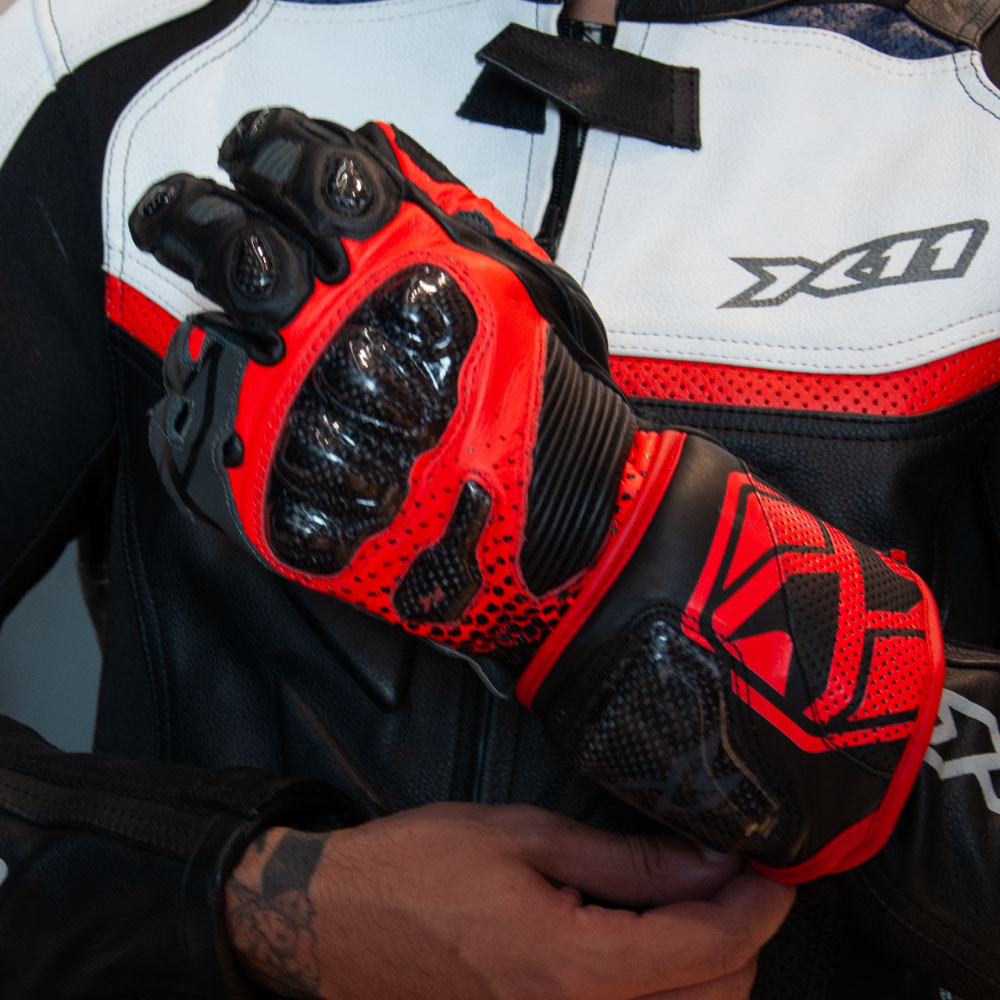 LUVA X11 RACING CARBON – Preta e Vermelha - Image 4