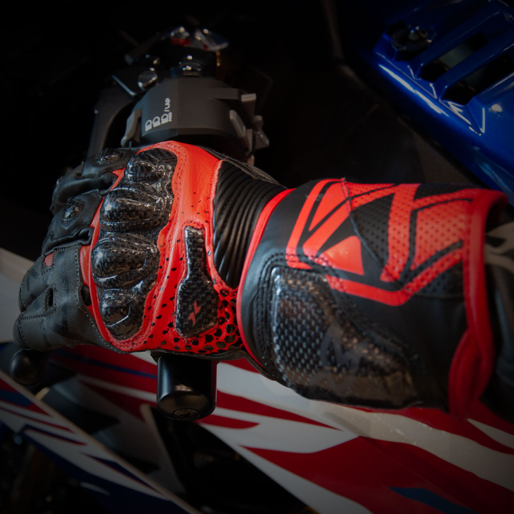 LUVA X11 RACING CARBON – Preta e Vermelha - Image 5