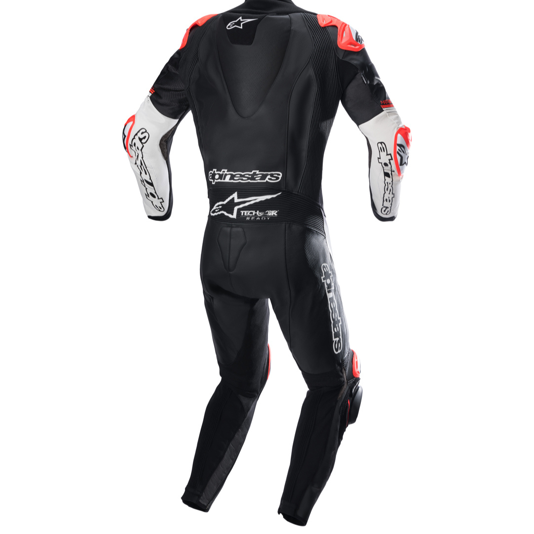 MACACÃO ALPINESTARS GP TECH V4 1 PEÇA – Preto e Branco - Image 3