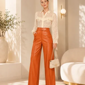 Calça Couro PU com Bolso Frontal