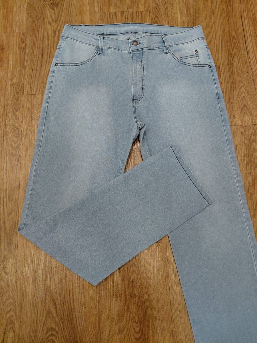 Calça Jeans Reta Plus Size Azul Claro 001509-1