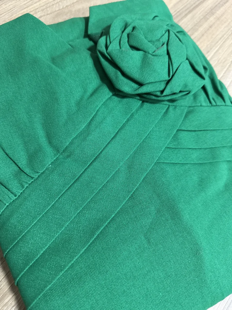 Vestido de Linho com Flor - Image 8