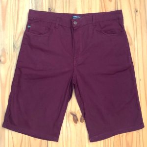 Bermuda de Sarja Color Bordo Plus Size 000340