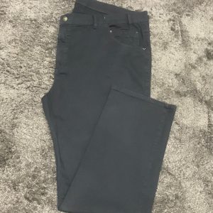 Calça de Sarja Chumbo Plus Size 001508-4