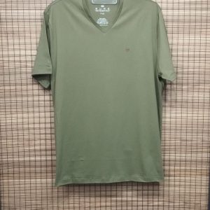 Camiseta Gola V Verde Militar Plus Size 000751-2
